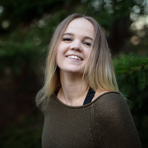 Meet your Posher, Hannah